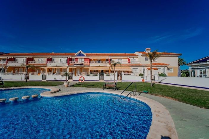 Image No.49-3 Bed Townhouse for sale