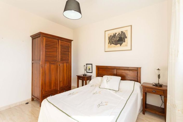 Image No.16-3 Bed Townhouse for sale