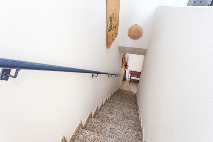 Image No.25-3 Bed Townhouse for sale