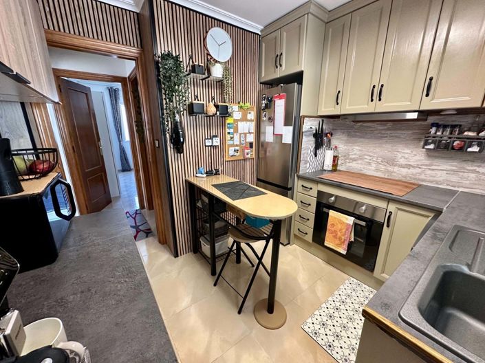 Image No.19-4 Bed Townhouse for sale