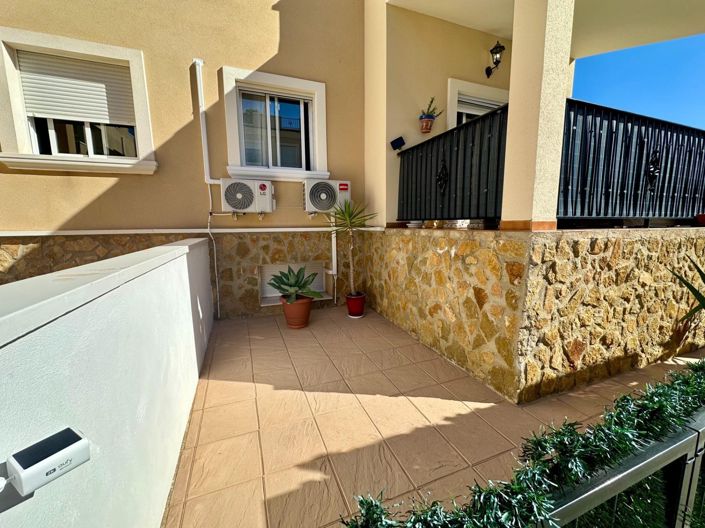 Image No.30-4 Bed Townhouse for sale