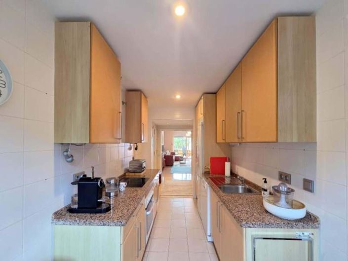 Image No.11-3 Bed Apartment for sale