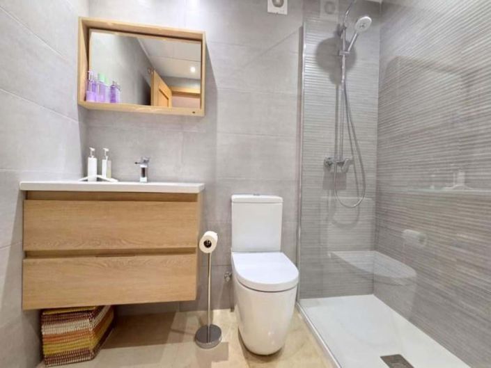 Image No.24-3 Bed Apartment for sale