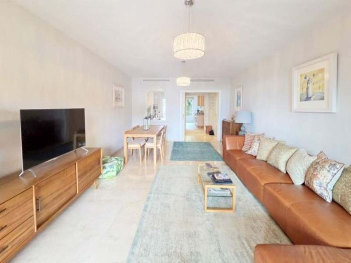 Image No.8-3 Bed Apartment for sale