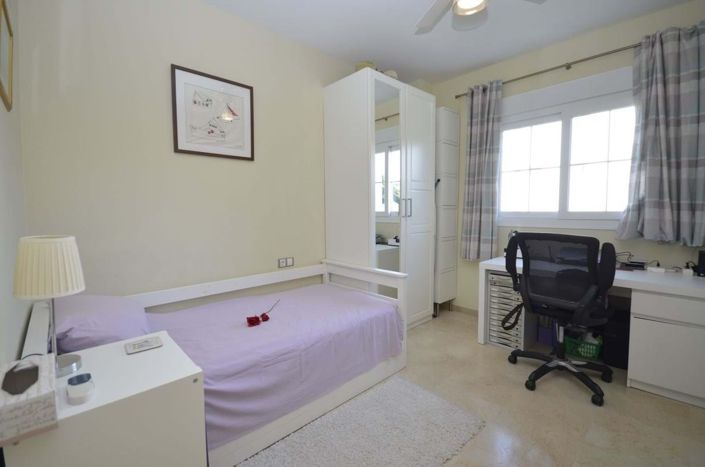 Image No.21-2 Bed Apartment for sale