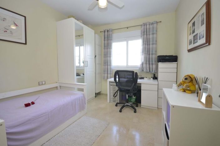 Image No.22-2 Bed Apartment for sale