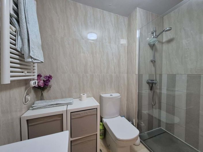 Image No.30-2 Bed Apartment for sale