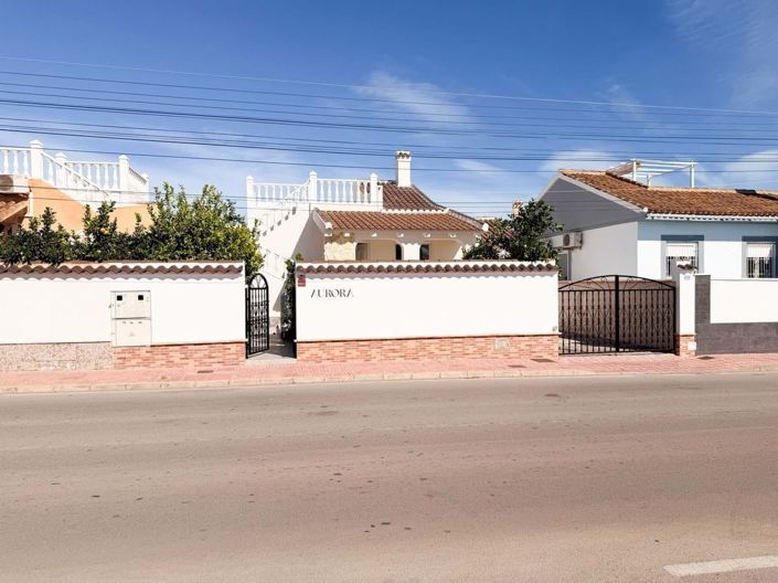 Image No.10-2 Bed Villa for sale