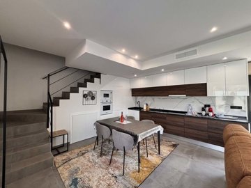 1447-650957-78d1f4f8b6655591b02d22fabb36a692d