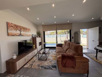 1447-650957-78d1f4f8b6655591b02d22fabb36a692d