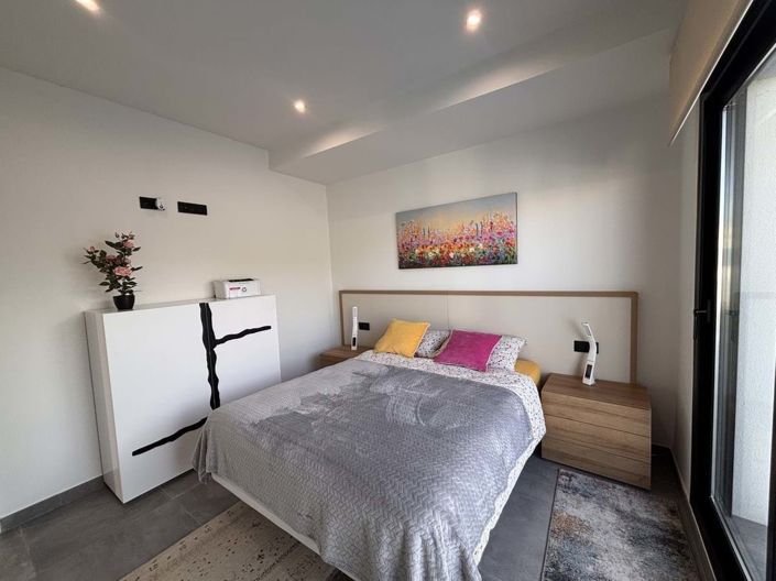 Image No.17-2 Bed Villa for sale