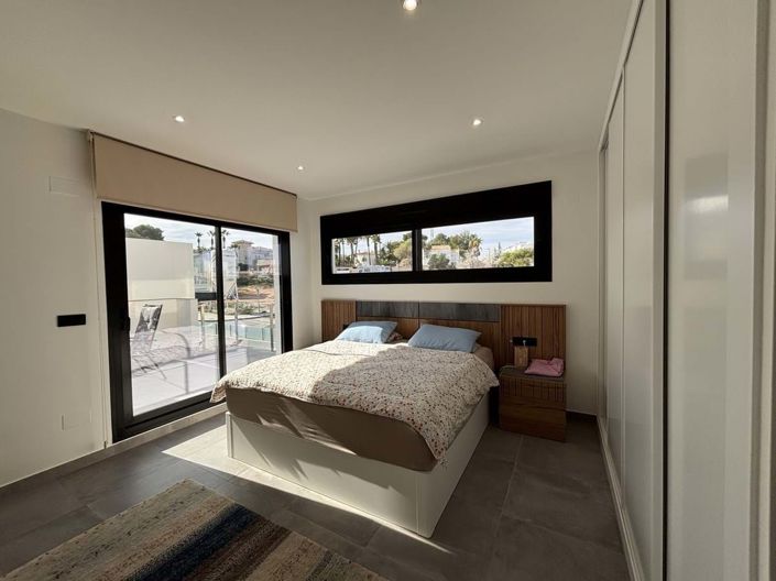 Image No.26-2 Bed Villa for sale