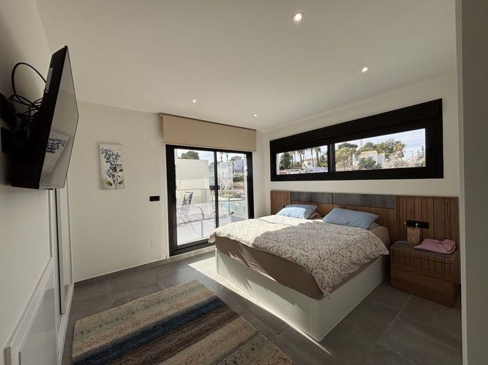 Image No.27-2 Bed Villa for sale