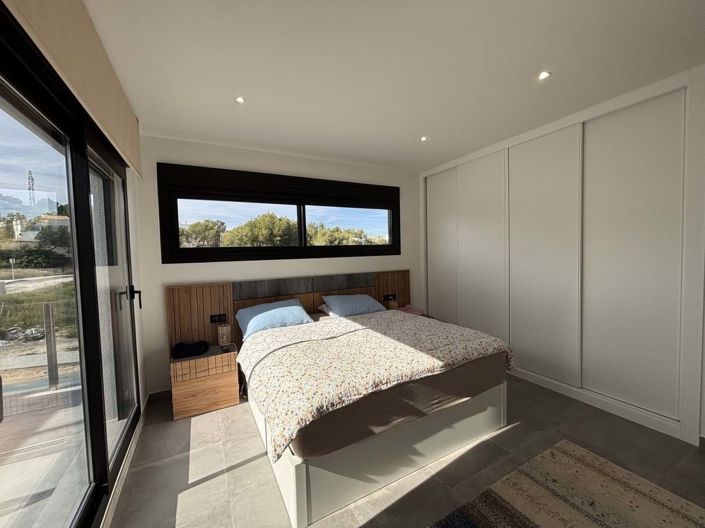 Image No.28-2 Bed Villa for sale