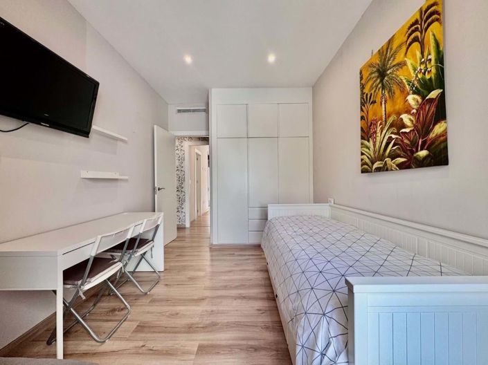 Image No.9-3 Bed Townhouse for sale