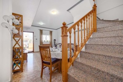 1447-651256-78d1f4f8b6655591b02d22fabb36a692d