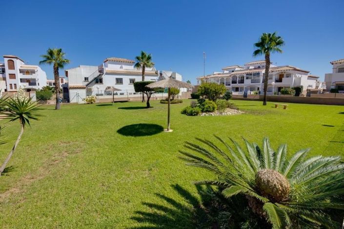 Image No.48-2 Bed Townhouse for sale