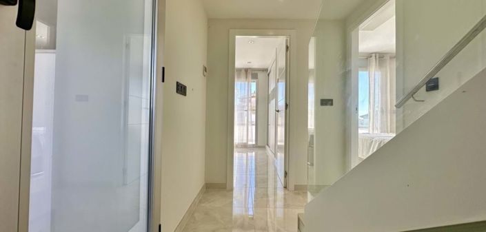 Image No.39-3 Bed Villa for sale