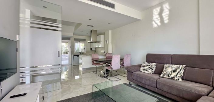 Image No.4-3 Bed Villa for sale