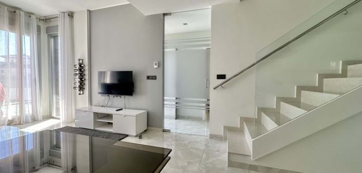 Image No.8-3 Bed Villa for sale