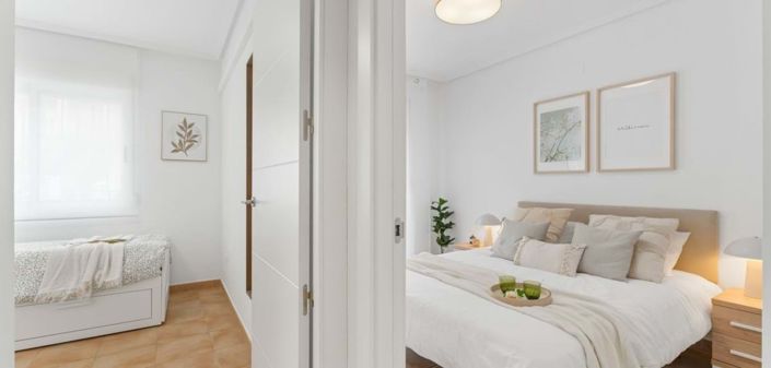 Image No.15-2 Bed Townhouse for sale