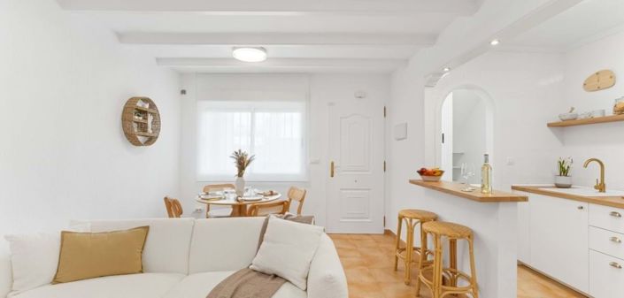 Image No.27-2 Bed Townhouse for sale