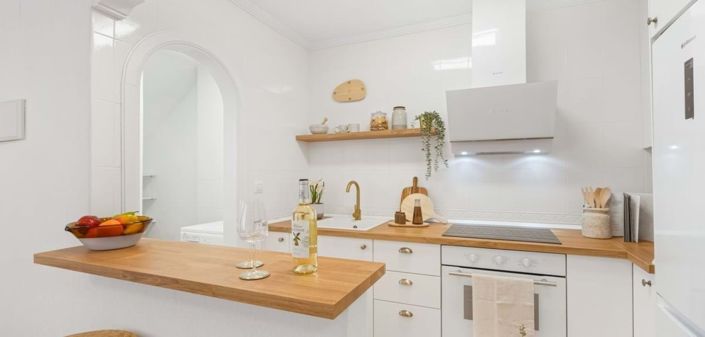 Image No.4-2 Bed Townhouse for sale