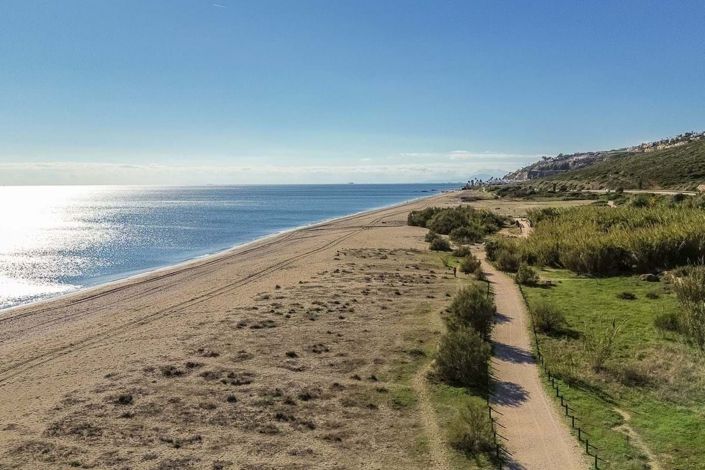 Image No.23-2 Bed Townhouse for sale