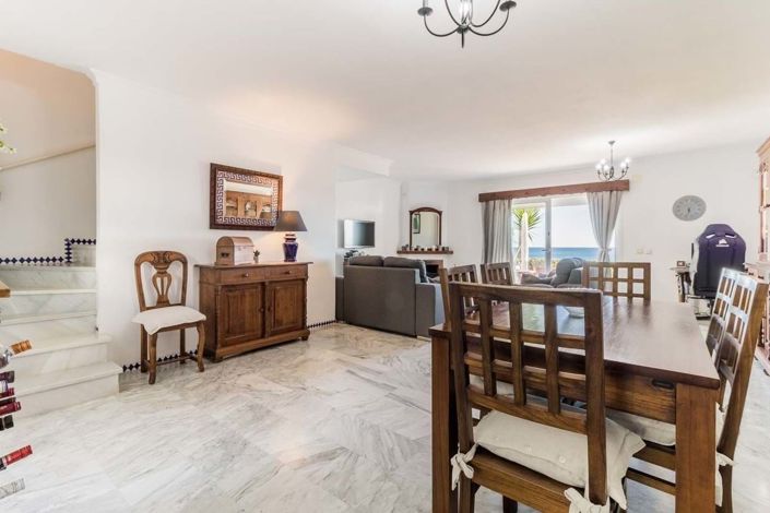 Image No.6-2 Bed Townhouse for sale