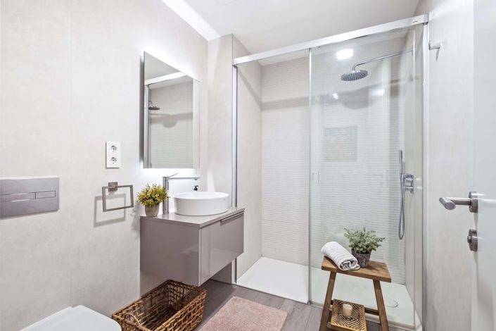 Image No.13-2 Bed Apartment for sale