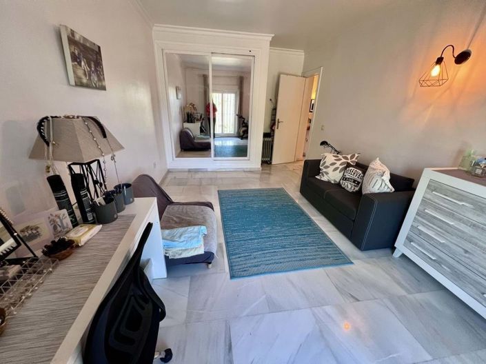 Image No.18-3 Bed Townhouse for sale