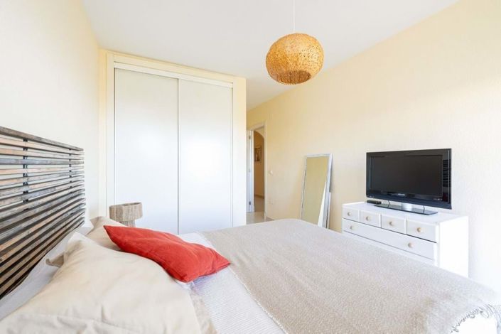 Image No.11-2 Bed Apartment for sale