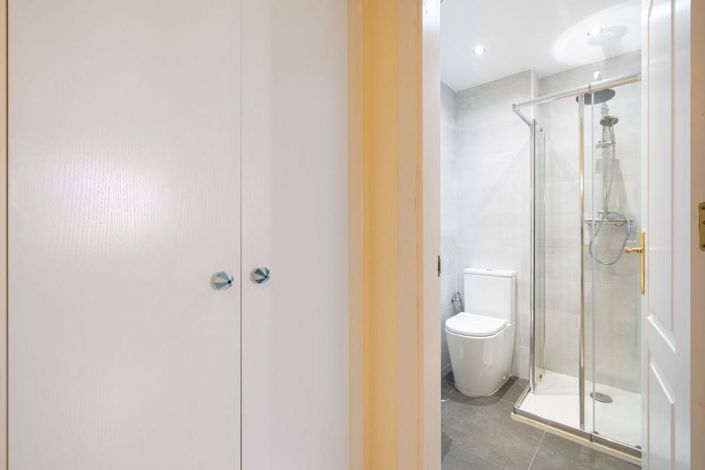 Image No.12-2 Bed Apartment for sale