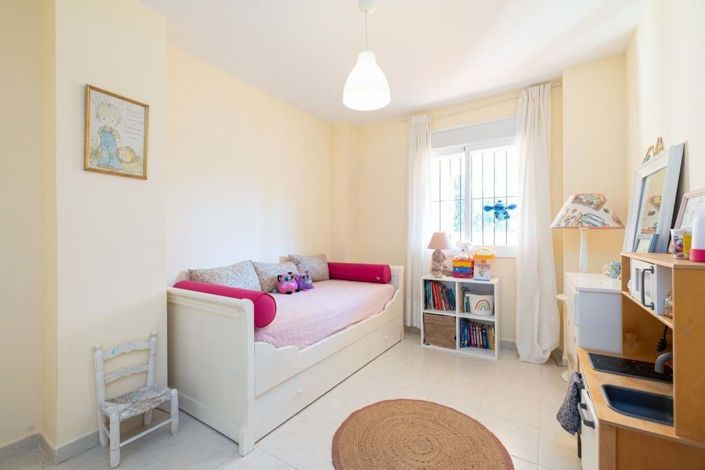 Image No.15-2 Bed Apartment for sale