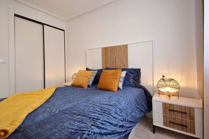 Image No.12-2 Bed Bungalow for sale