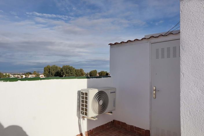 Image No.22-2 Bed Bungalow for sale