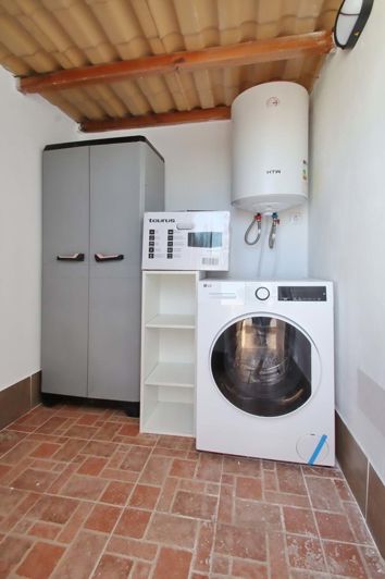 Image No.23-2 Bed Bungalow for sale