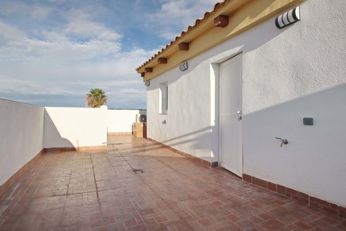 Image No.24-2 Bed Bungalow for sale