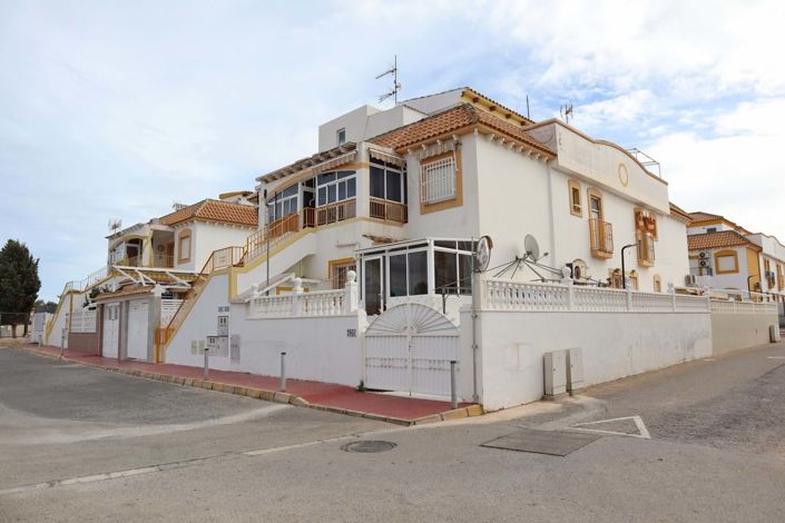 Image No.37-2 Bed Bungalow for sale