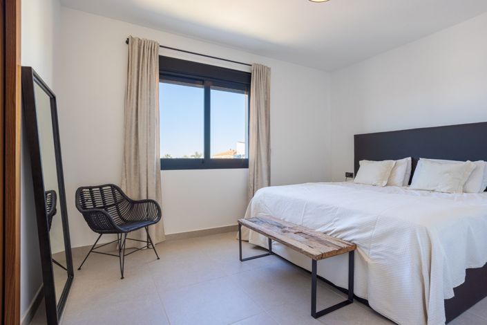 Image No.13-3 Bed Villa for sale