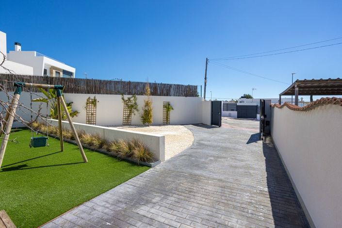 Image No.29-3 Bed Villa for sale