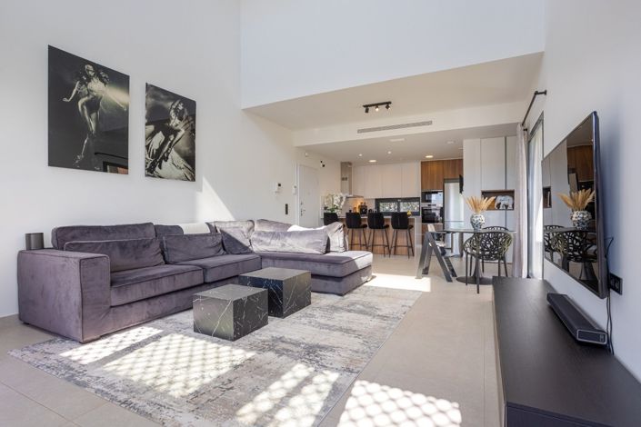 Image No.3-3 Bed Villa for sale