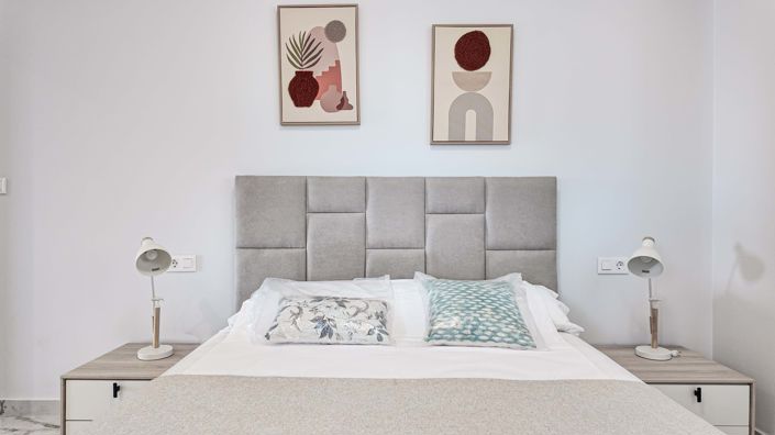 Image No.12-2 Bed Apartment for sale