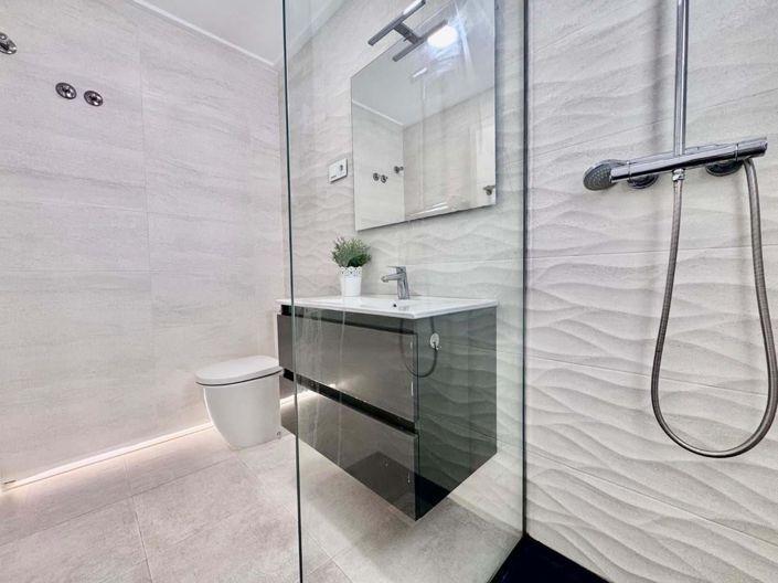 Image No.16-3 Bed Villa for sale