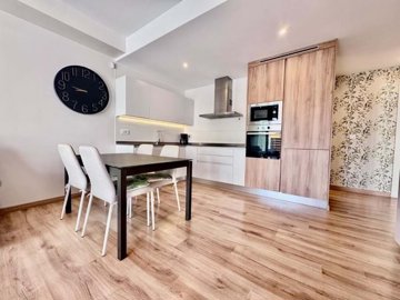 1447-651263-78d1f4f8b6655591b02d22fabb36a692d