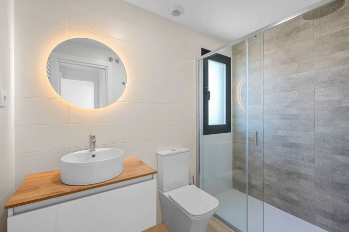 Image No.14-2 Bed Apartment for sale