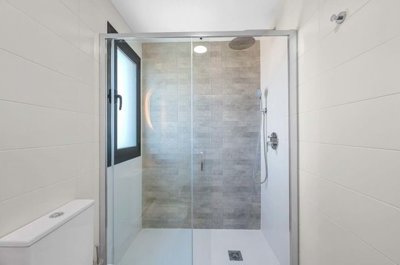 1447-651514-78d1f4f8b6655591b02d22fabb36a692d