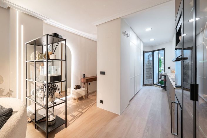 Image No.20-2 Bed Apartment for sale