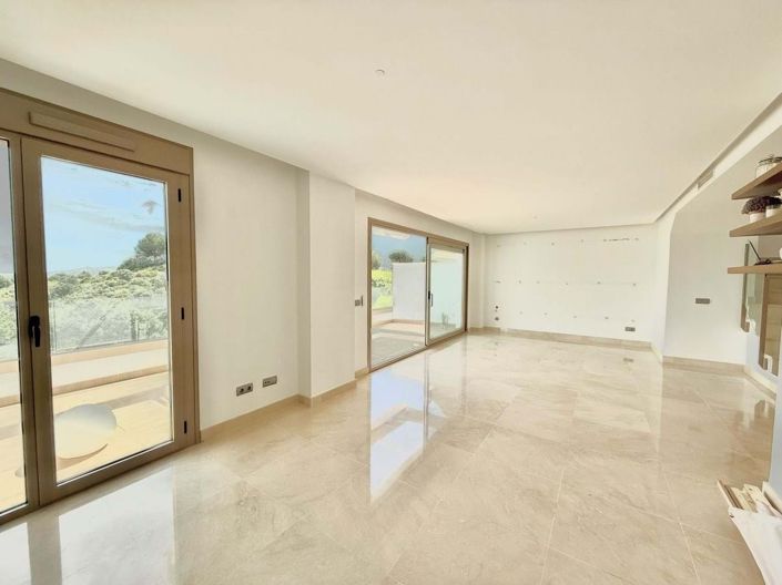 Image No.4-2 Bed Penthouse for sale