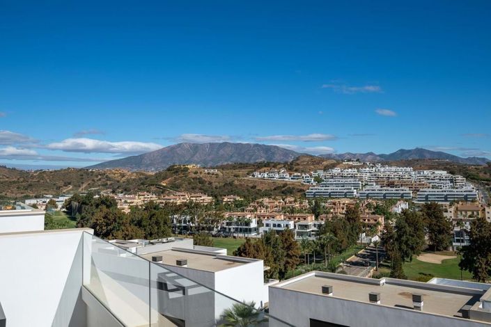 Image No.27-4 Bed Apartment for sale